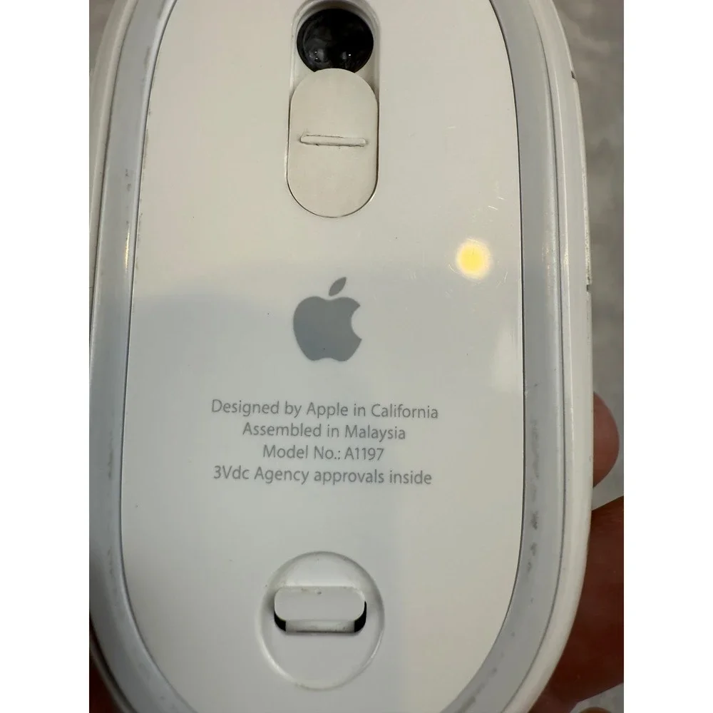 Apple Wireless Mighty Mouse Model A1197 White Bluetooth Optical Mouse MB111LL/A